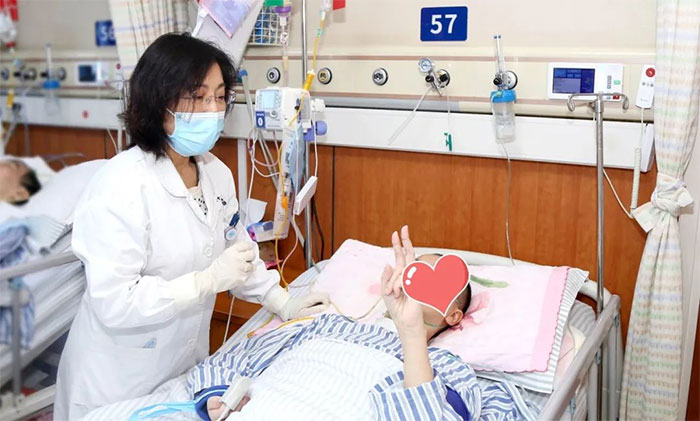年輕女子突發(fā)腦出血致中度昏迷 經(jīng)多學(xué)科聯(lián)合救治成功蘇醒
